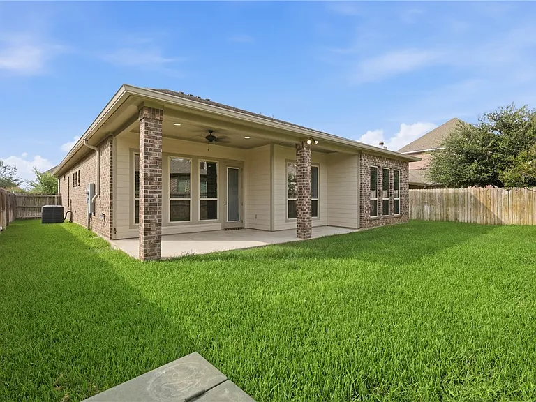 2612 Kinnersley Ct — Photo 21