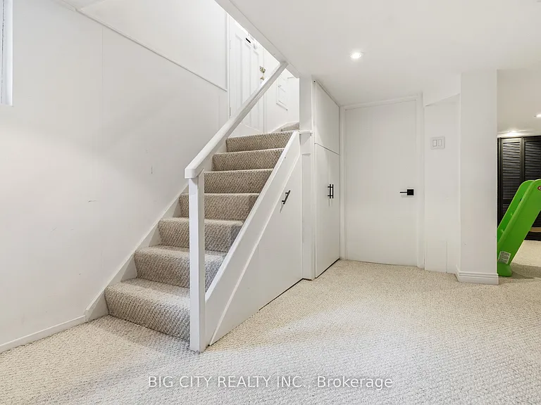 104 Donlea Dr — Photo 27