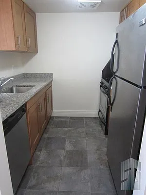 Rented by Skyline Group Real Estate | media 7