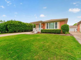 14808 Longtin St, Southgate, MI 48195