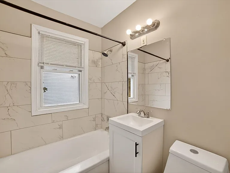 1568 Parker Dr — Photo 10