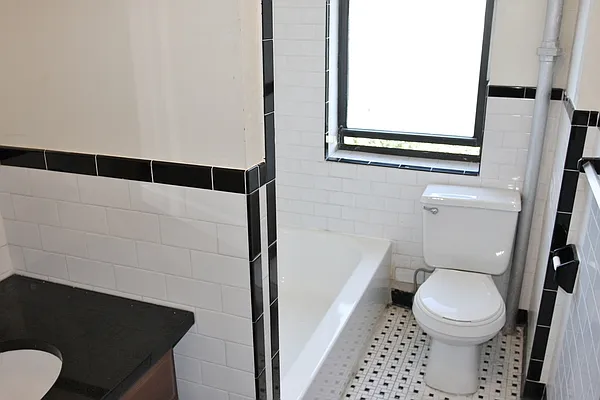 Rented by Julianna Realty Corp | media 59