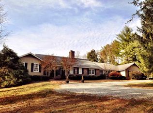 845 Smith Chapel Rd, Campobello, SC 29322