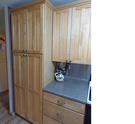 Pantry with pullout drawers