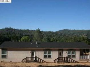 11156 Old Pond Ln, Grass Valley, CA 95949