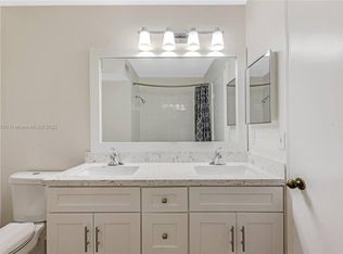 2243 Cordoba Bnd, Fort Lauderdale, FL 33327