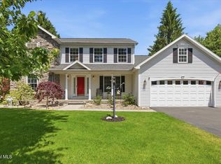48 Egmont Ct, Delmar, NY 12054