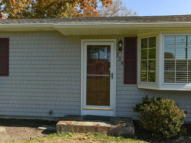 228 Wood Hill Rd — Photo 26