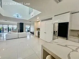 1127 Boca Cove Ln — Photo 1
