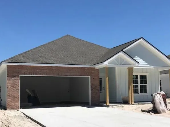 5143 Grand Oak Cir, Lake Park, GA 31636