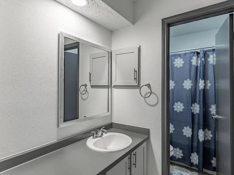 Tradewinds Apartment Homes — Photo 40