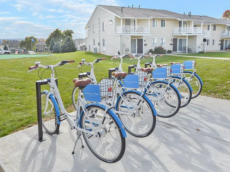 Greentree Village Townhomes — Photo 20