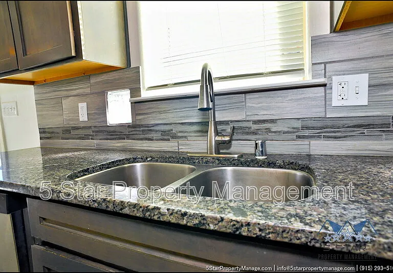 781 Croxdale St — Photo 22