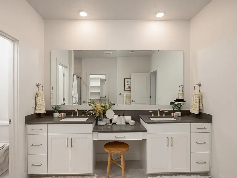 5368 S Snowden Ave — Photo 21
