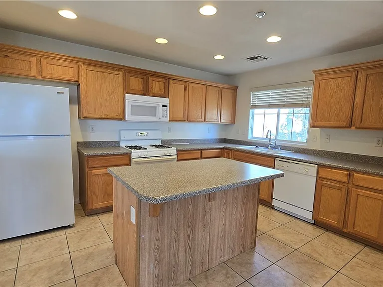 8920 James Carl Ct — Photo 13