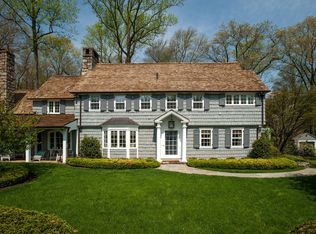 310 Round Hill Rd, Greenwich, CT 06831