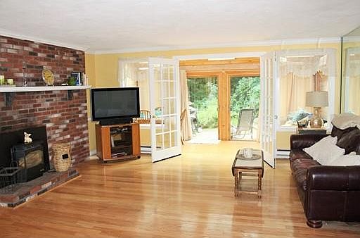 4th image of 114 Highwood Dr