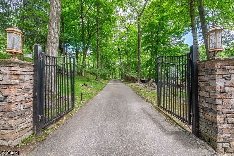 23 Brush Hill Rd, Kinnelon, NJ 07405 Zillow