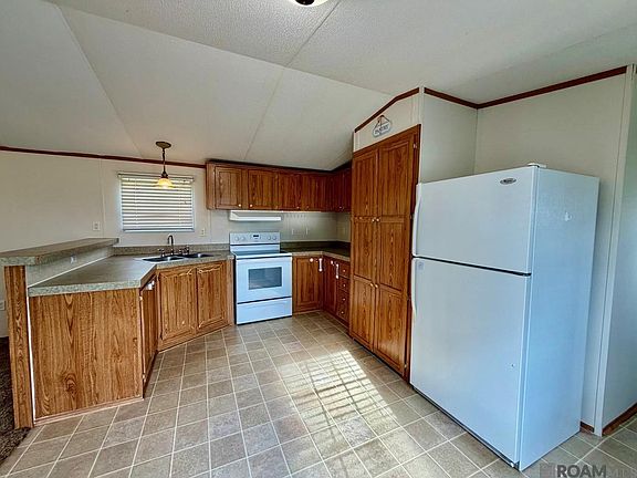 5th image of 44036 Loop Rd