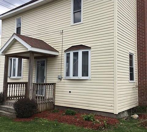 2nd image of 135 Saint Marys St
