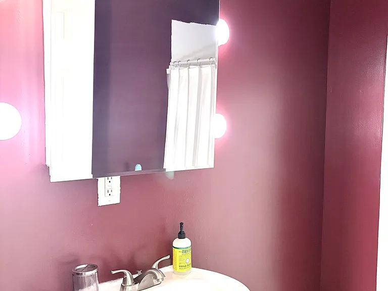 630 Troy St #630 — Photo 17