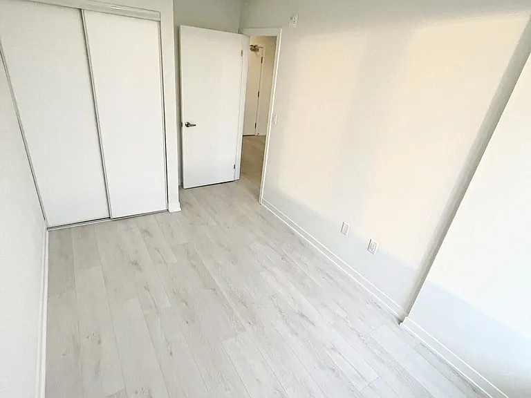 3401 Ridgeway Dr #315 — Photo 7
