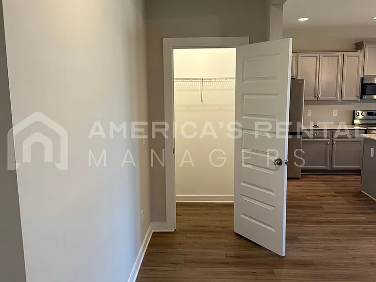200 County Road 1701 — Photo 5