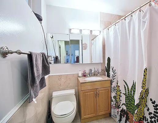 Rented by Julianna Realty Corp | media 17