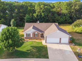 4723 Providence Woods Cir, Wentzville, MO 63385