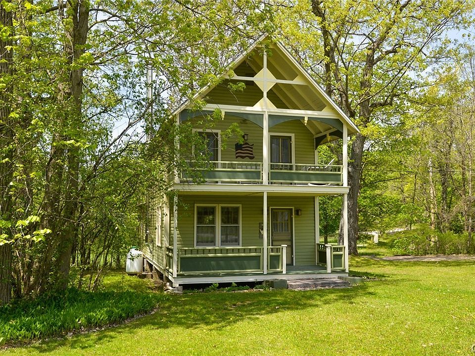 1st image of 17180 Park Ave