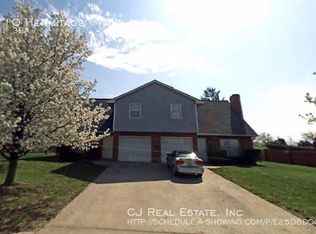 3710 Hermitage Rd, Columbia, MO 65201