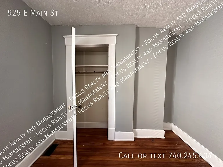 925 E Main St — Photo 10