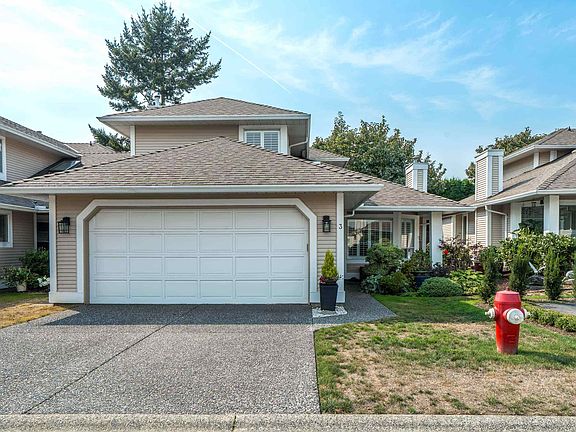 2nd image of 11965 84a Ave #3