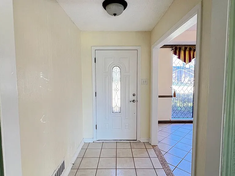 2312 Blue Cypress Dr — Photo 16