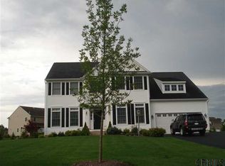 20 Milltowne Dr, Halfmoon, NY 12188