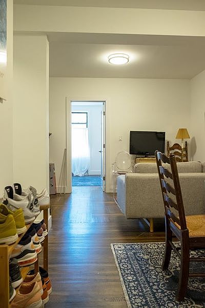 2nd image of 285 Albany Ave APT 2E