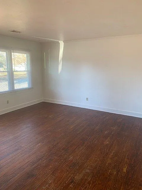 2 bed, 1.0 bath, 900 sqft, $875 — Photo 3