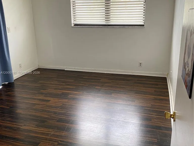1900 Diana Dr #3D — Photo 23
