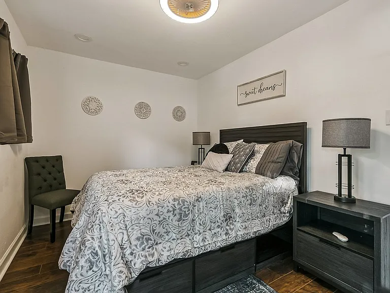 5400 Lacour Monique St #B — Photo 13