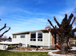 209 S 7th St, Dayton, WA 99328