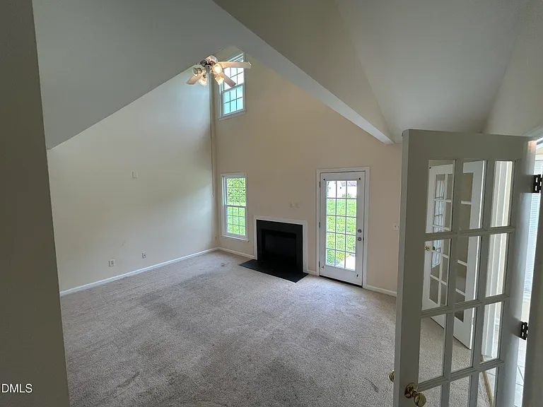 7313 Fribourg Ct — Photo 5