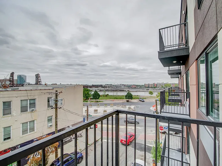 6 Madison St #VAR3 — Photo 15