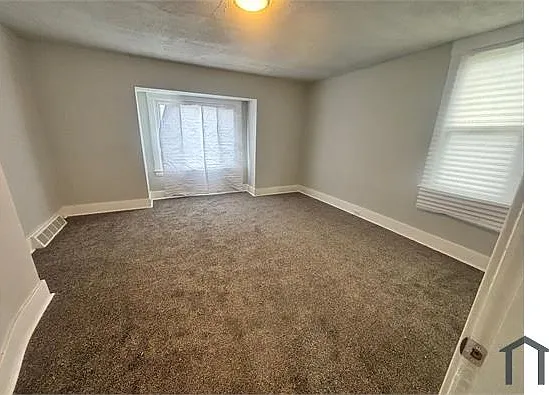 2116 Arlington Ave — Photo 10