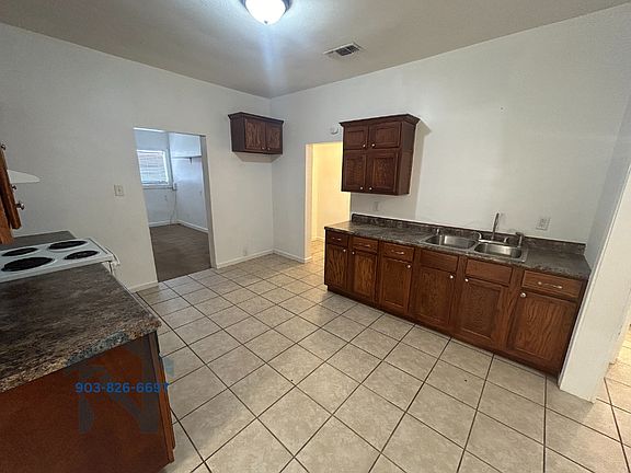 2nd image of 2608 Texas Blvd Unit B