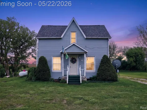 7950 Mayville Rd, Marlette, MI 48453