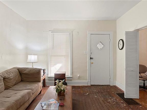 2nd image of 1506 Asbury St