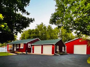 N3686 County Rd W, New London, WI 54961