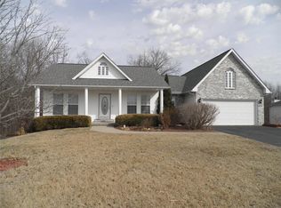 10431 Summerfield Dr, Rolla, MO 65401