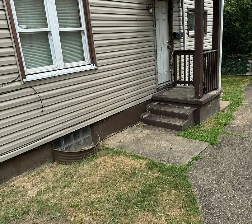 907 Union Ave