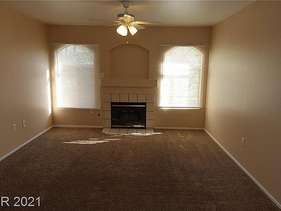 4th image of 4555 E Sahara Ave Unit 207